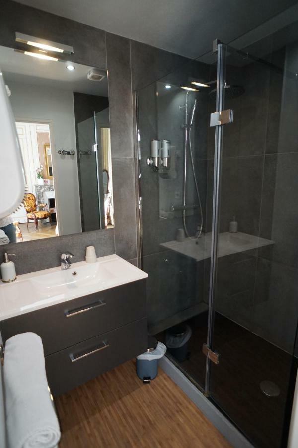 Hotel Auberge Des Capucins Châtillon-sur-Seine Esterno foto